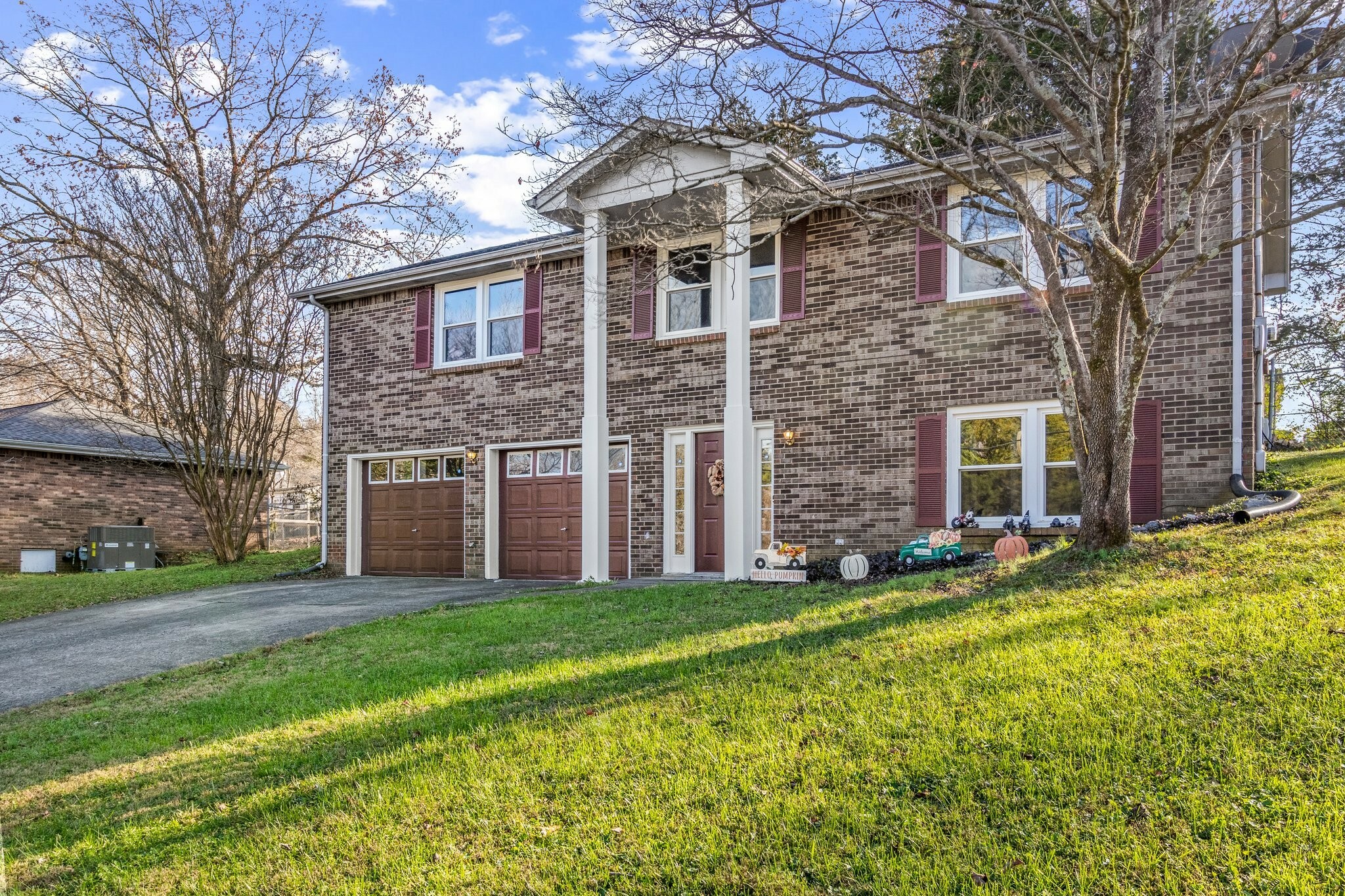 Property Photo:  414 Needlewood Dr  TN 37040 