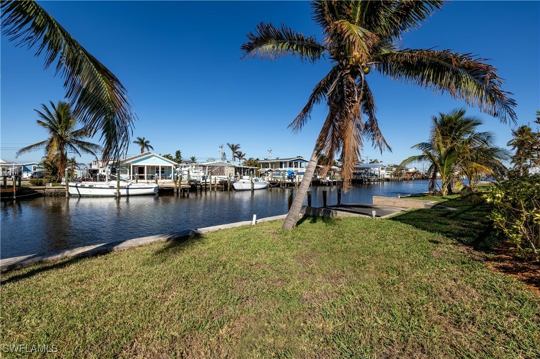 Property Photo:  2543 Sanibel Boulevard  FL 33956 