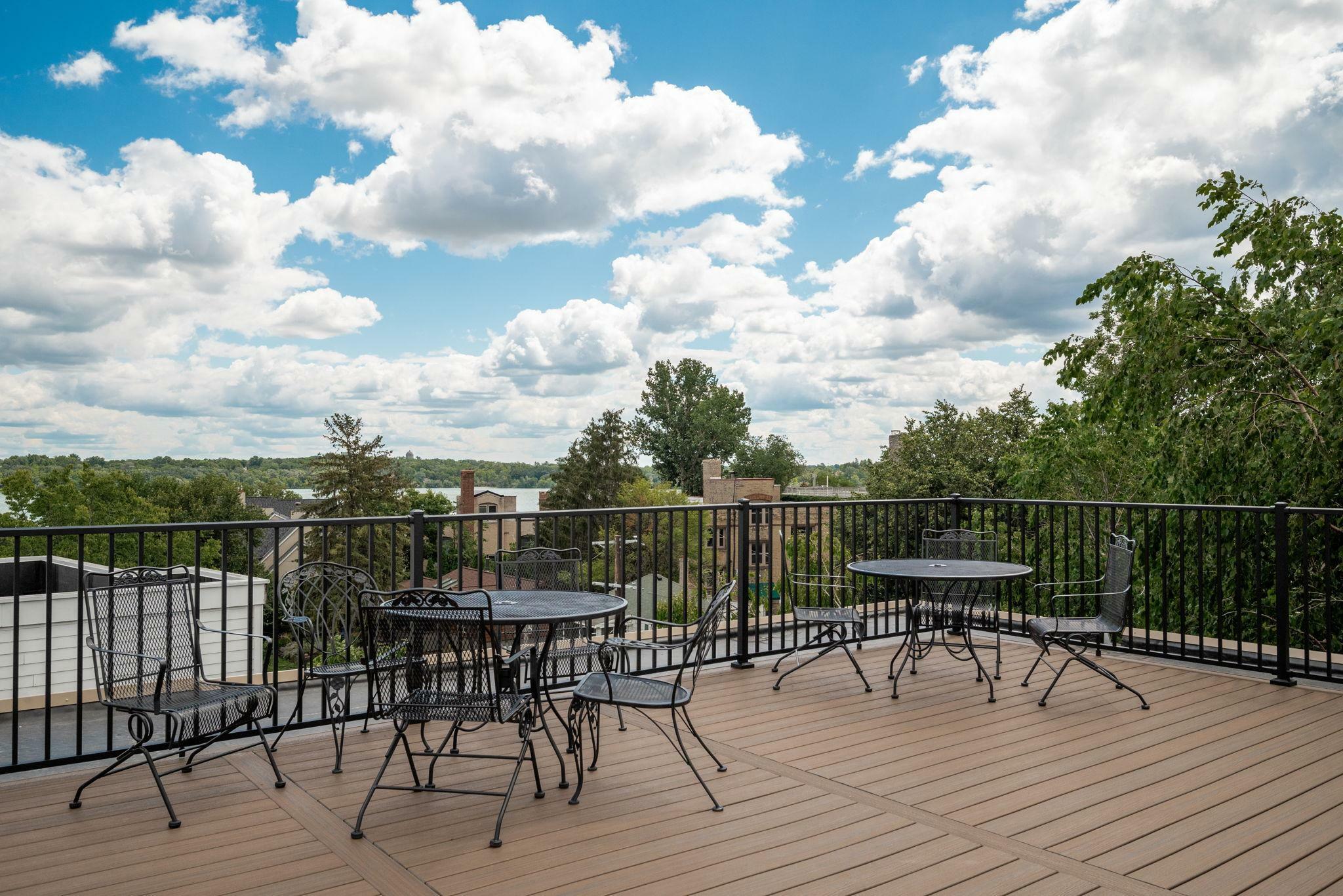 Property Photo: 2700 W 44th Street 402 MN 55410