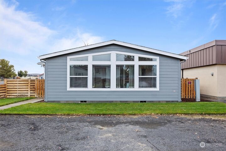 Property Photo: 85 2nd Street WA 99360