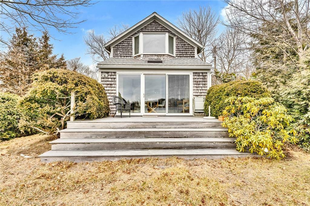 Property Photo:  33 Samoset Avenue  RI 02806 