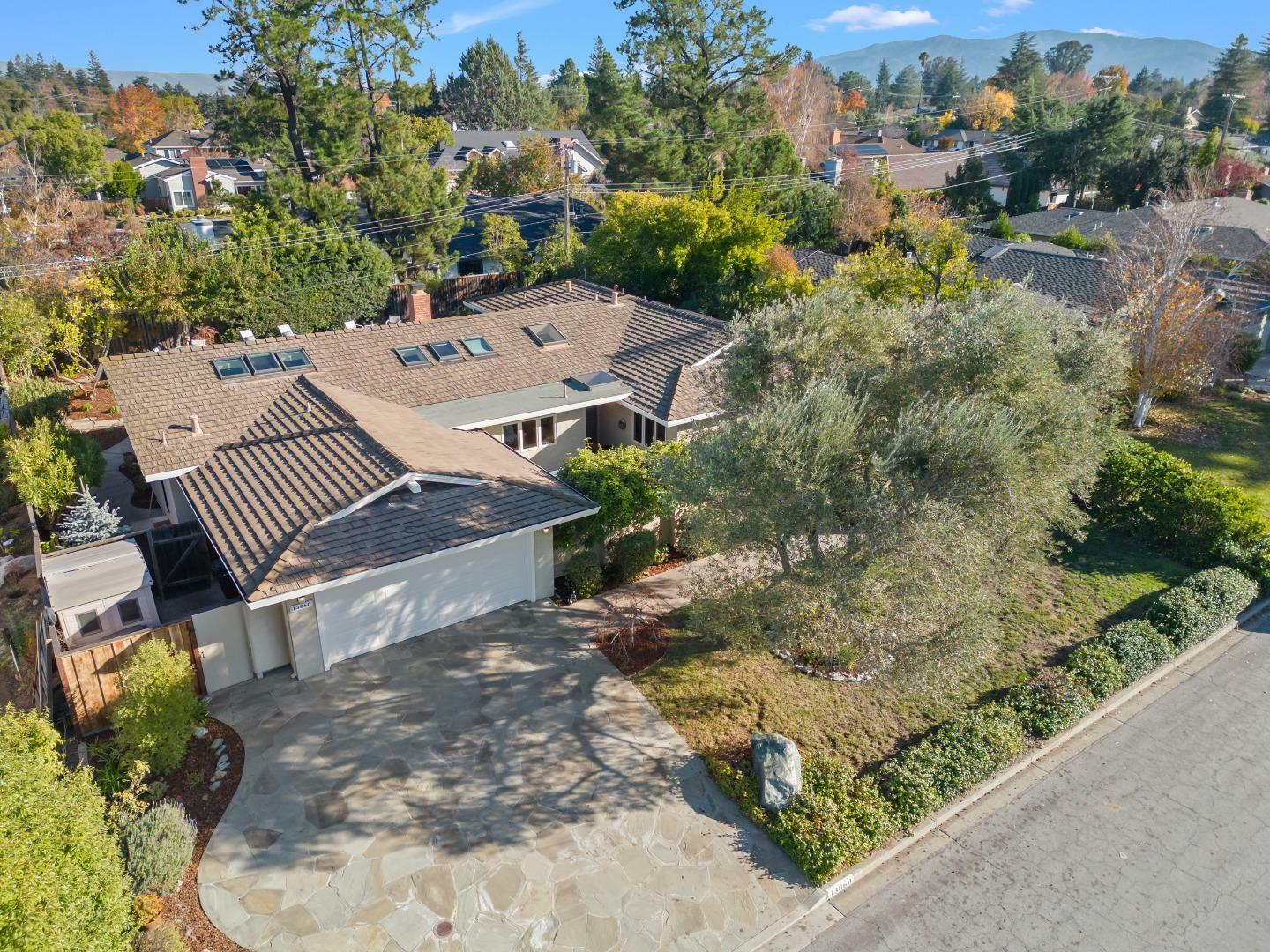 13060 La Vista Drive  Saratoga CA 95070 photo