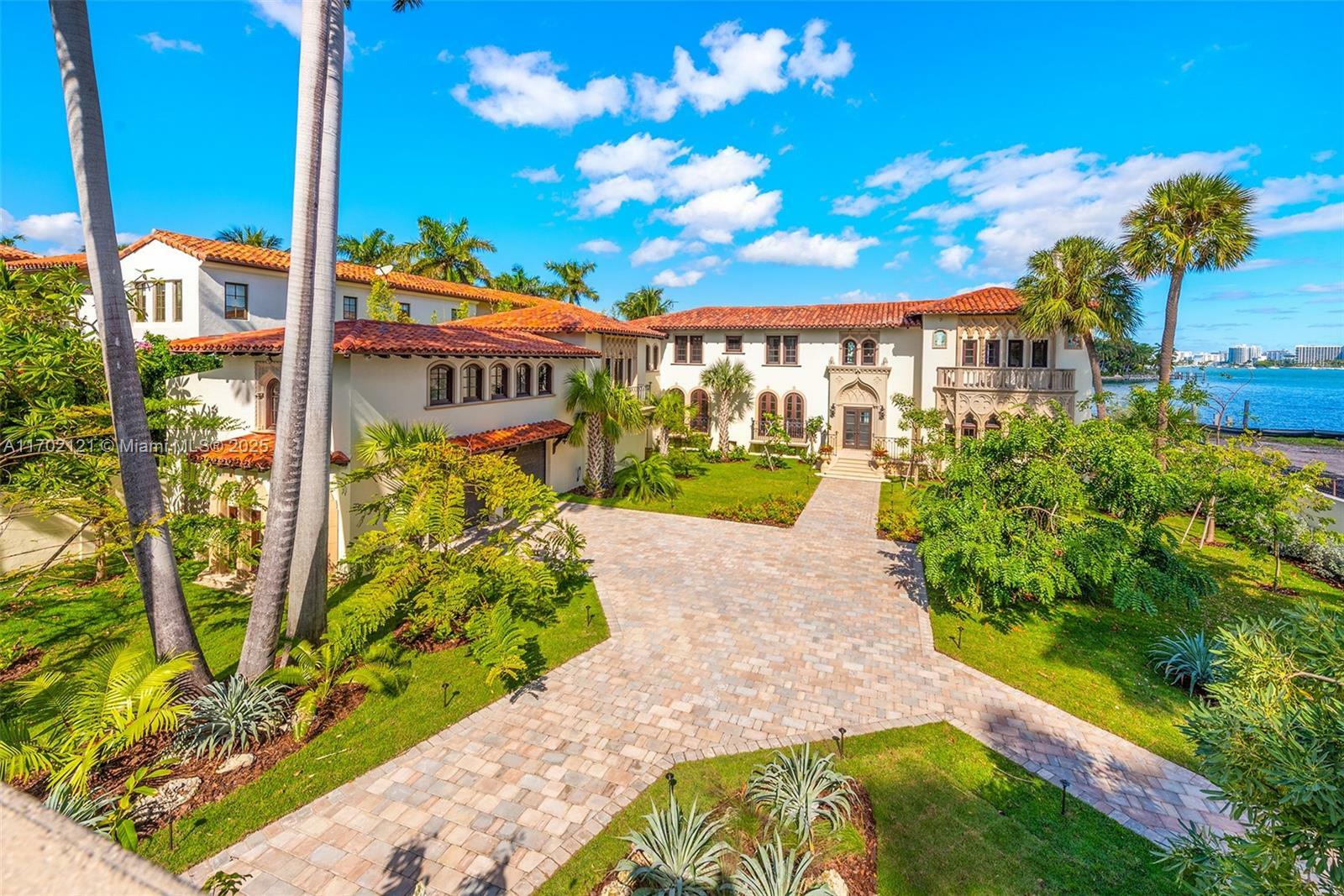 Property Photo: 49 Palm Ave FL 33139