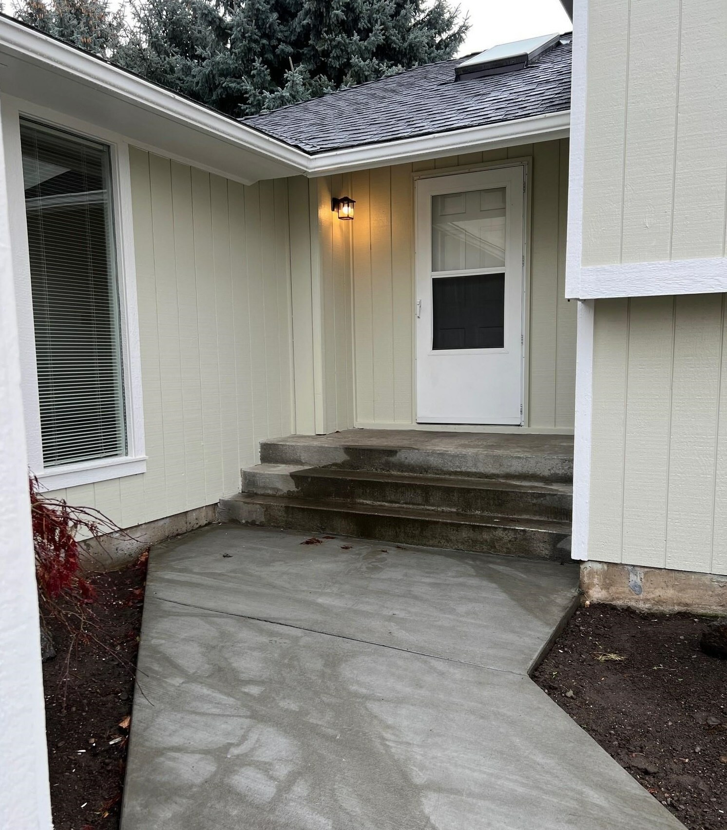 Property Photo:  4920 N Calvin Rd  WA 99216 