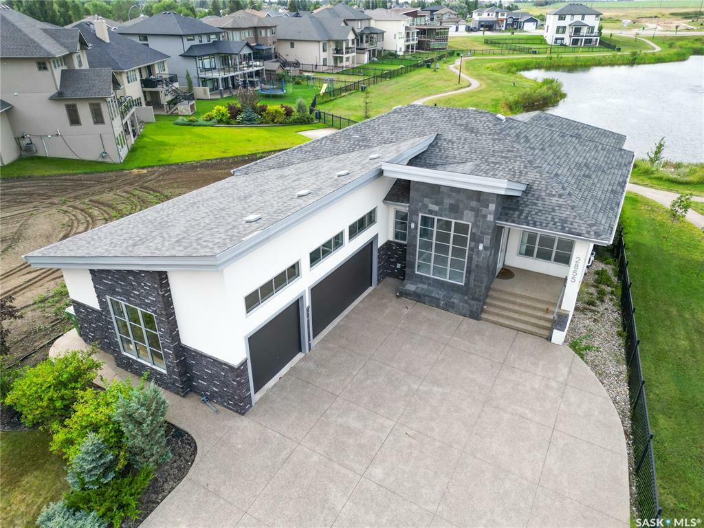 Property Photo:  2855 Lakeview Drive  SK S6W 0A4 