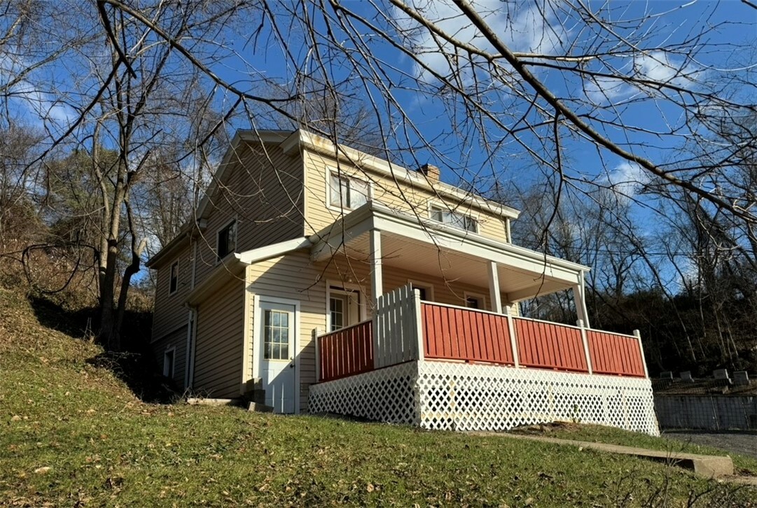 Property Photo:  31 Stewart Ave  PA 15227 