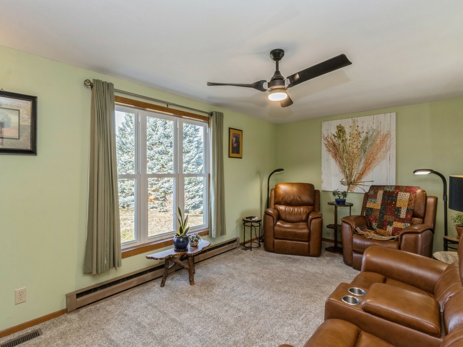 Property Photo: 202 School Street IA 52222