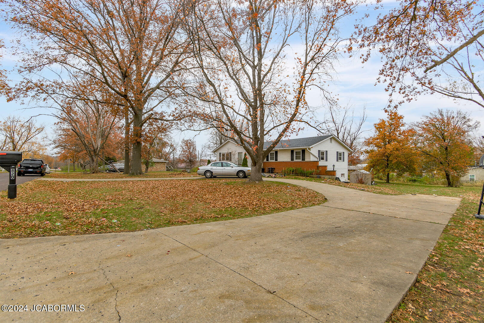 Property Photo:  820 N West Park Lane  MO 65201 