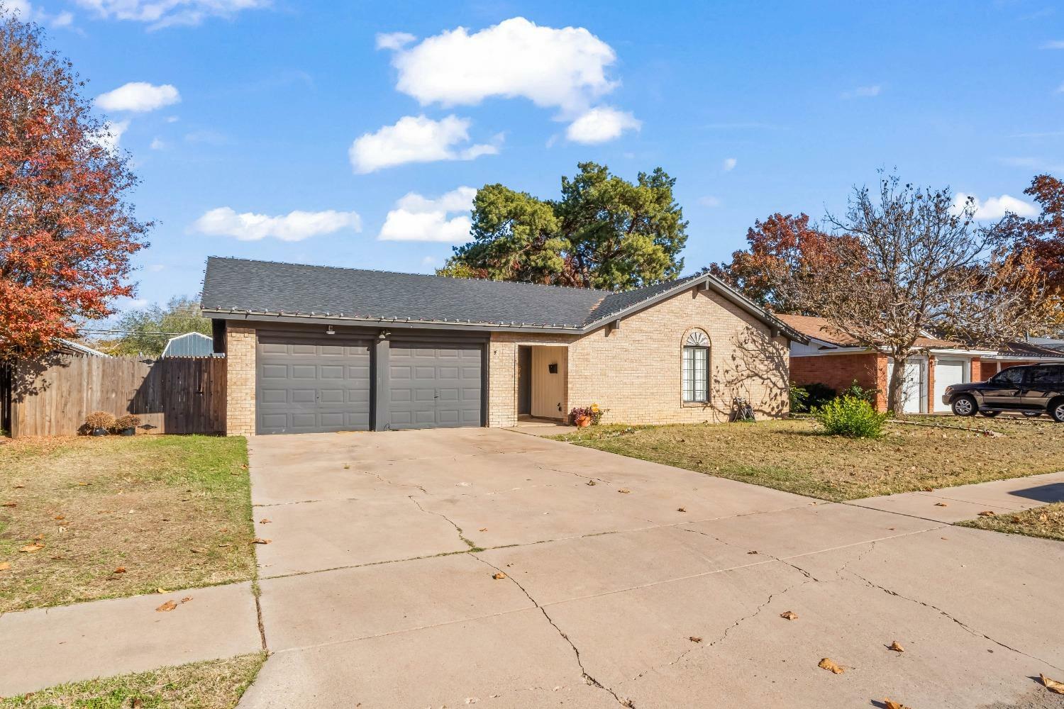 Property Photo:  2818 67th Street  TX 79413 