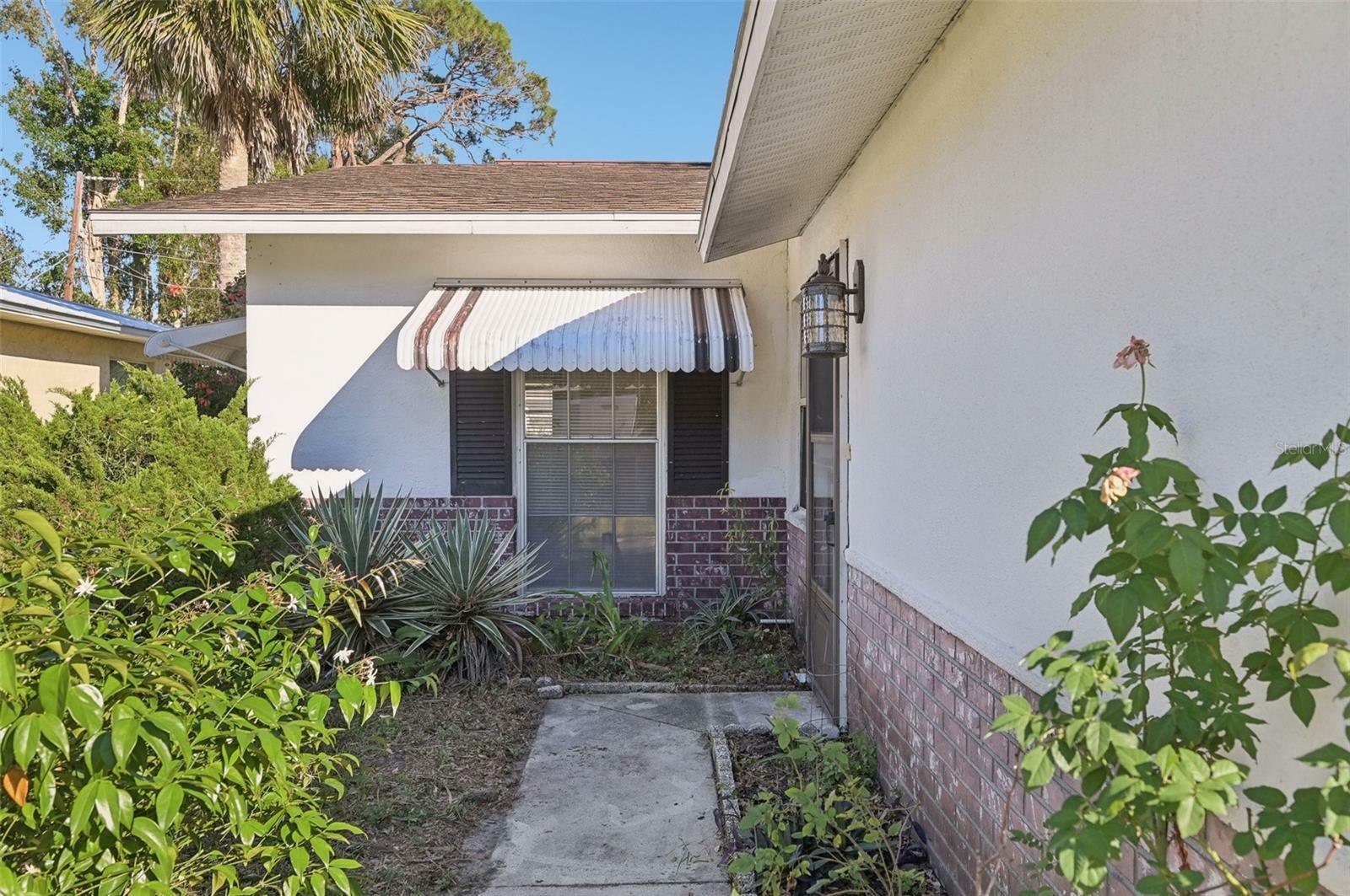 Property Photo:  4909 24th Street W  FL 34207 