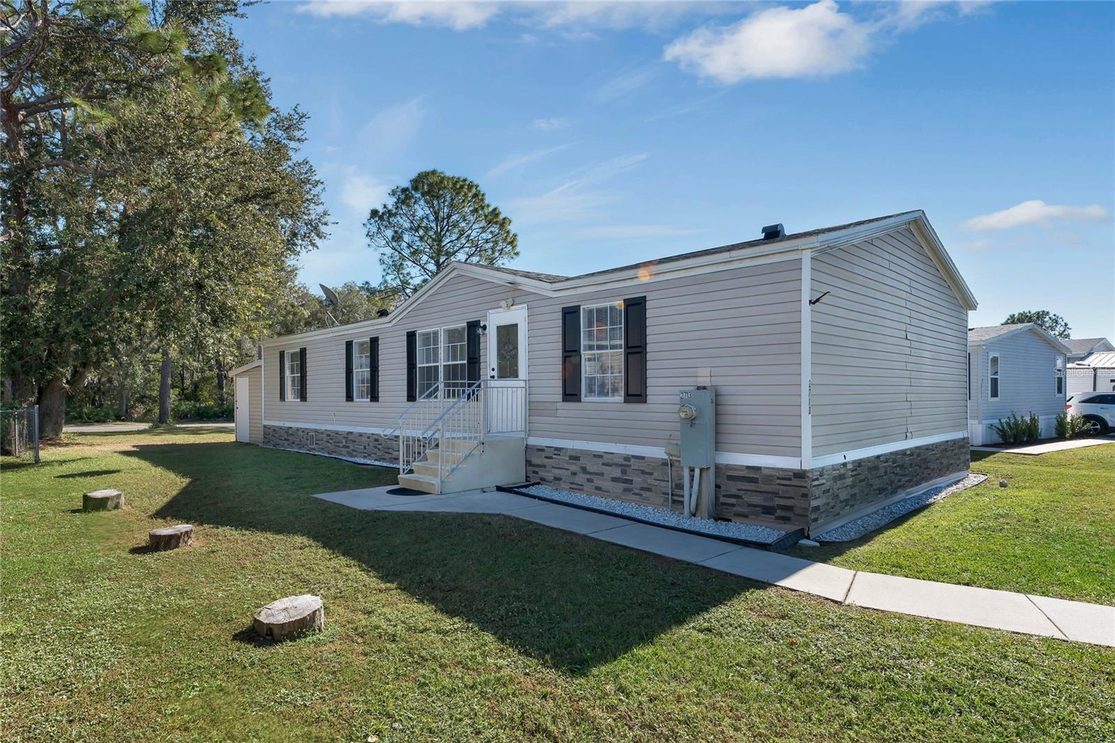 Property Photo:  2713 Rivkin Drive  FL 34758 