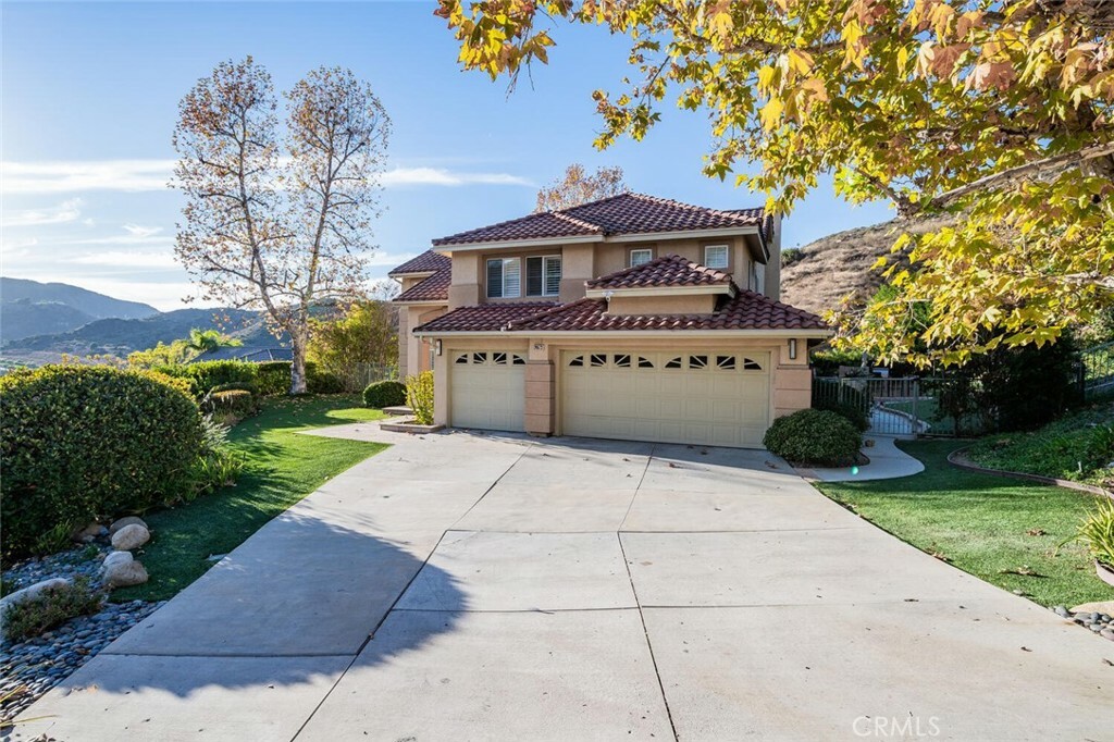 Property Photo:  24673 Overland Drive  CA 91304 