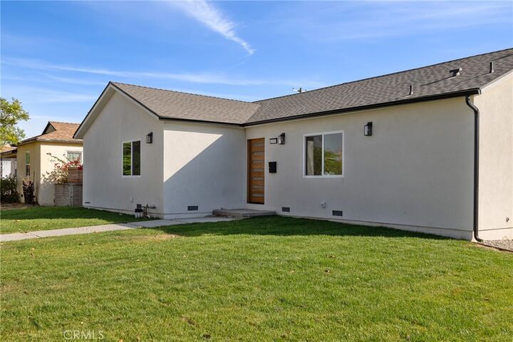 Property Photo: 12340 Lull Street CA 91605