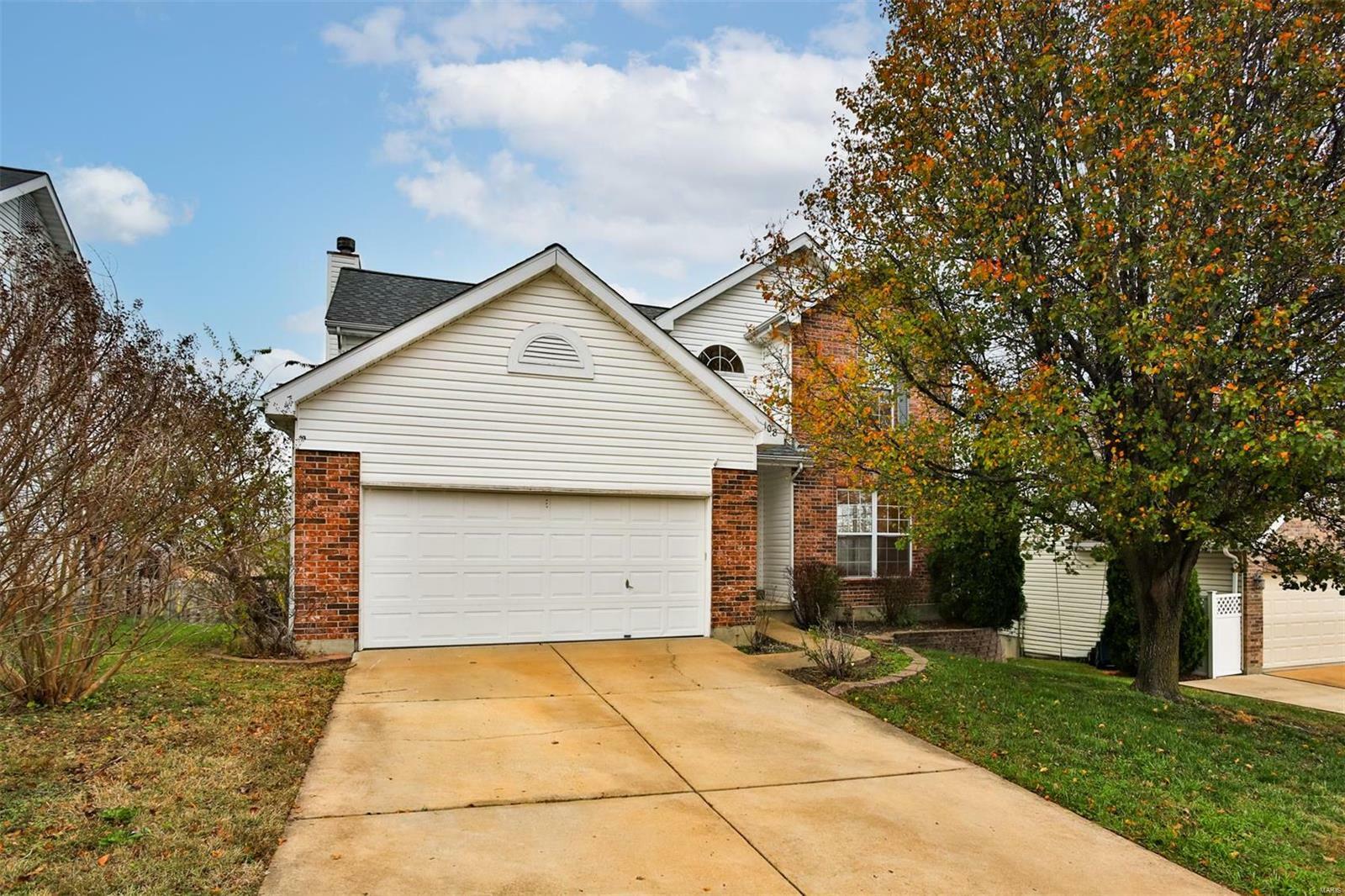 Property Photo:  108 Hunters Green Lane  MO 63025 