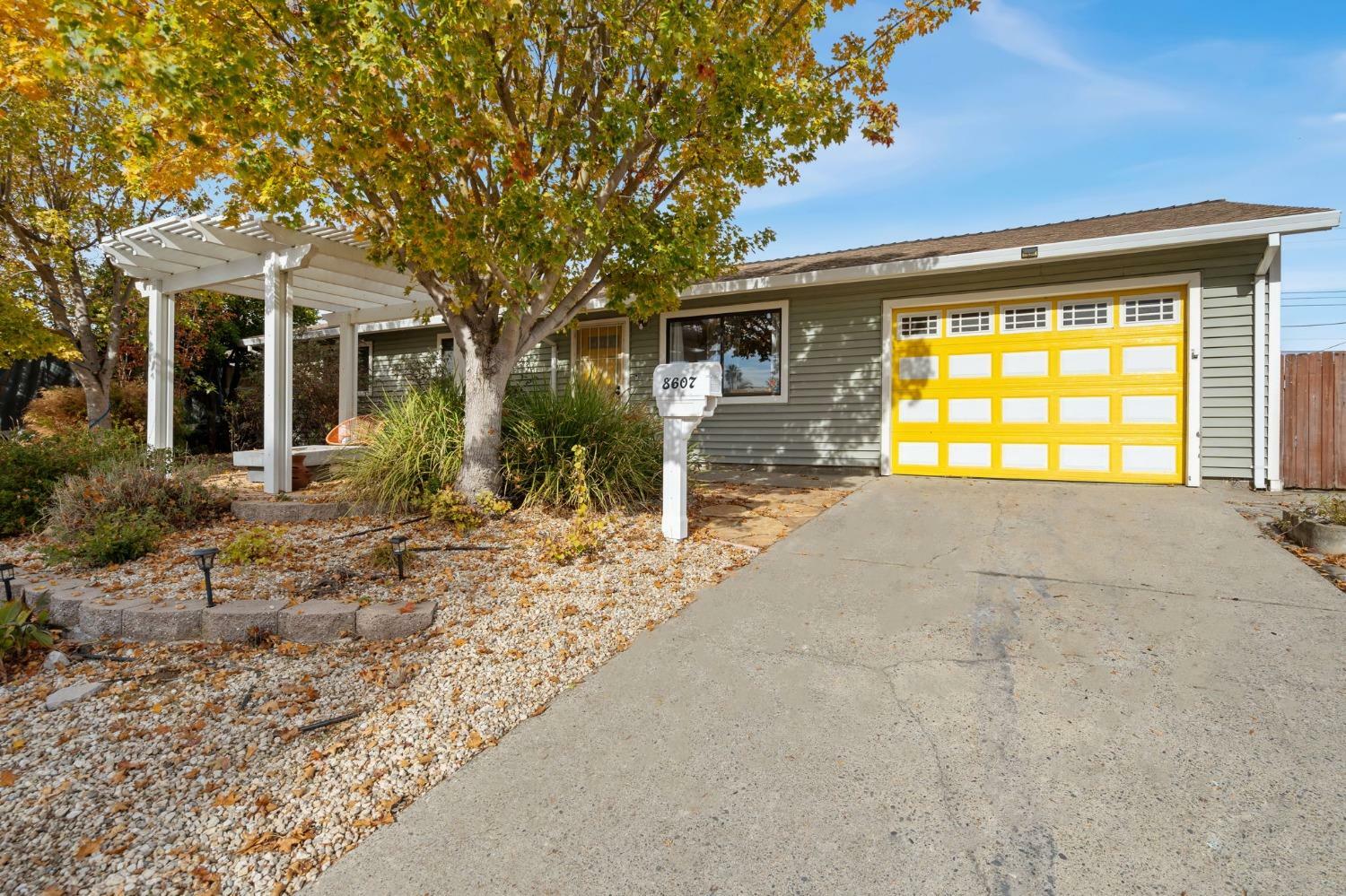 Property Photo:  8607 Napier Way  CA 95828 