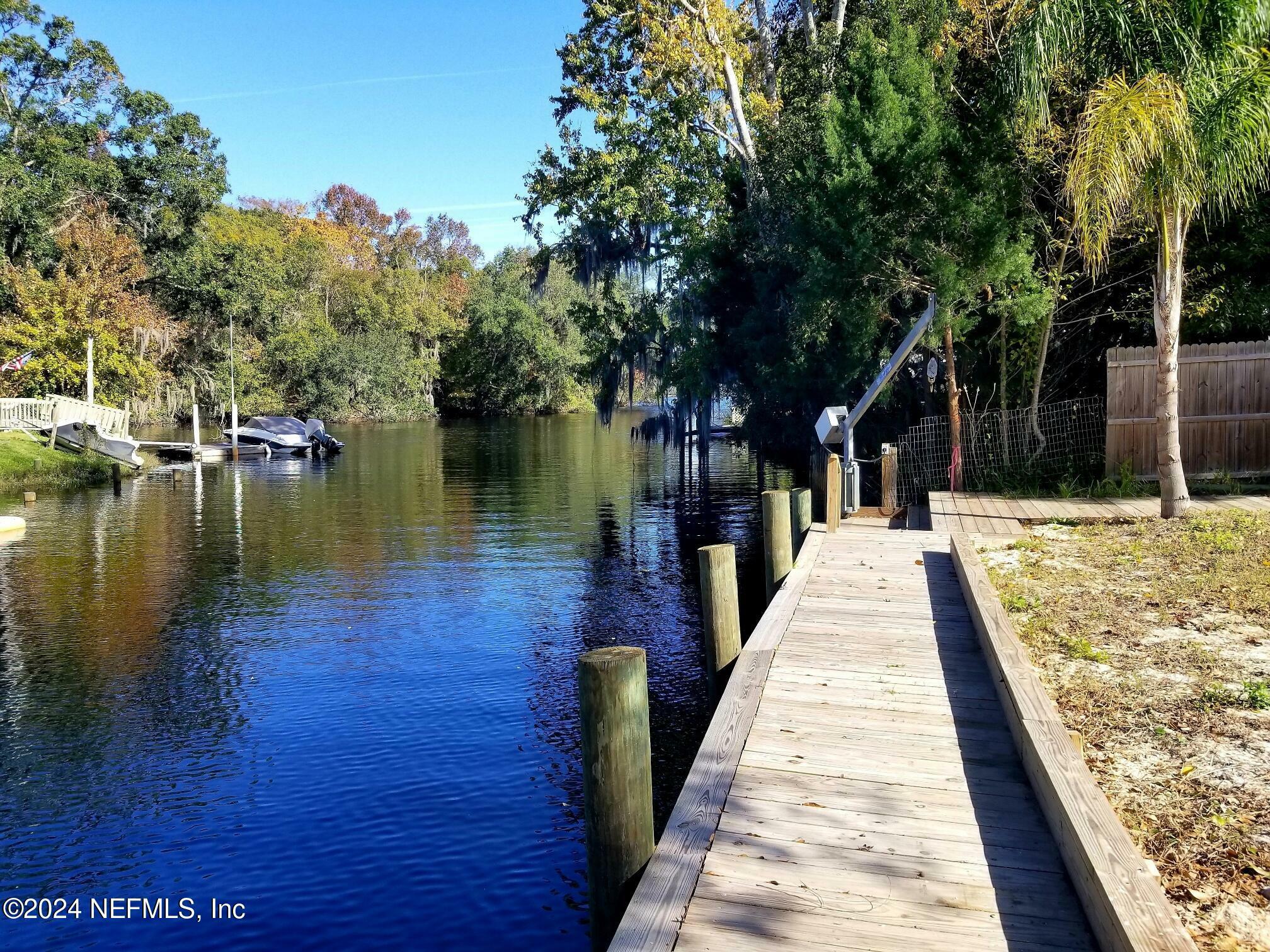 Property Photo: 280 Harbor Drive FL 32177