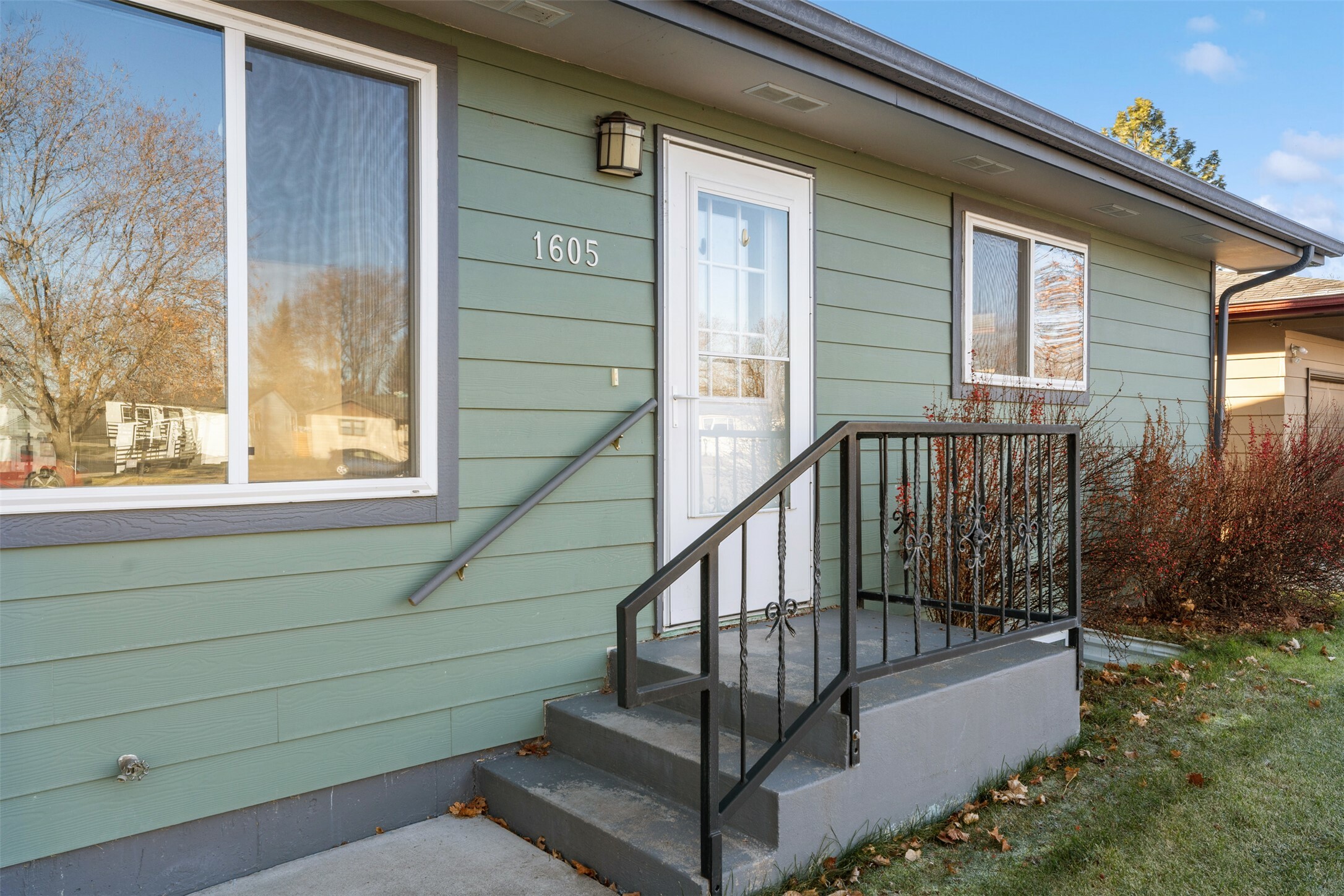 Property Photo:  1605 Ernest Avenue  MT 59801 