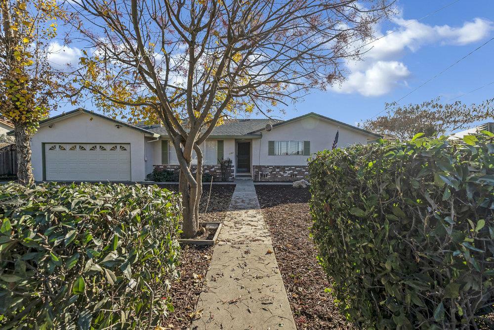 Property Photo:  1781 Sunnyslope Lane  CA 95023 