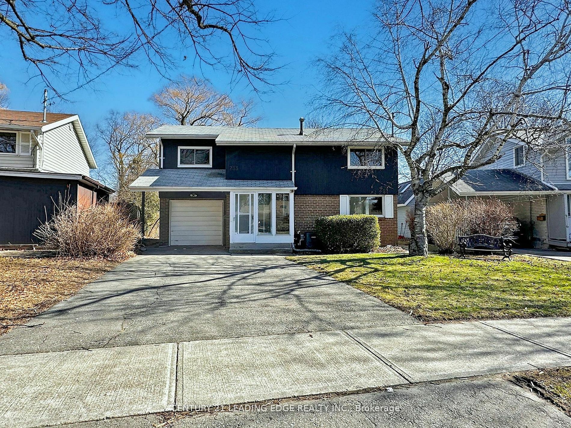 253 Birkdale Rd  Toronto ON M1P 3S3 photo