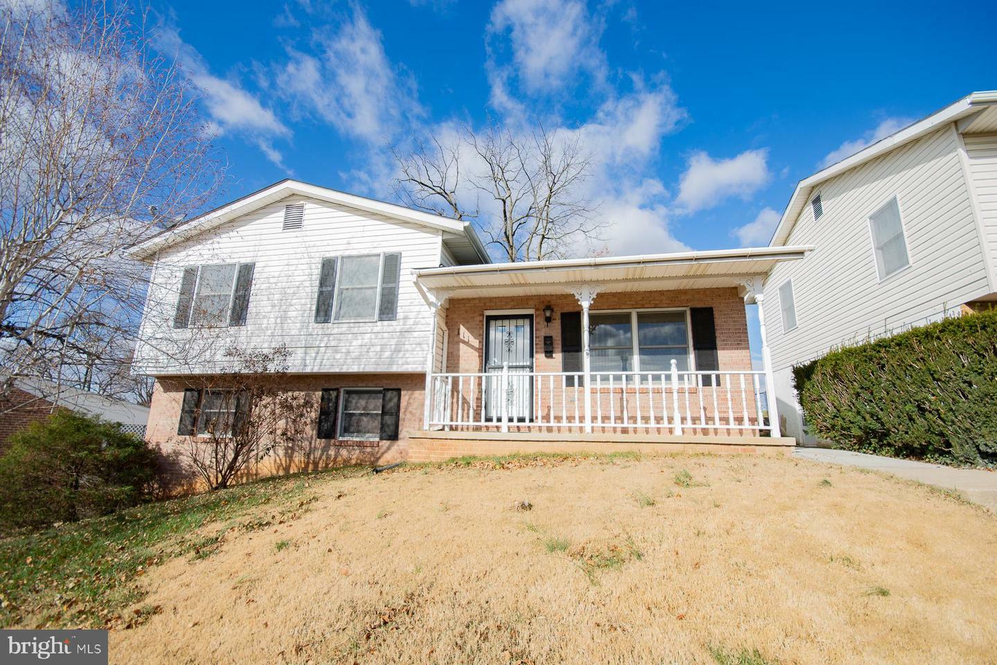 Property Photo:  111 E 7th Avenue  WV 25438 