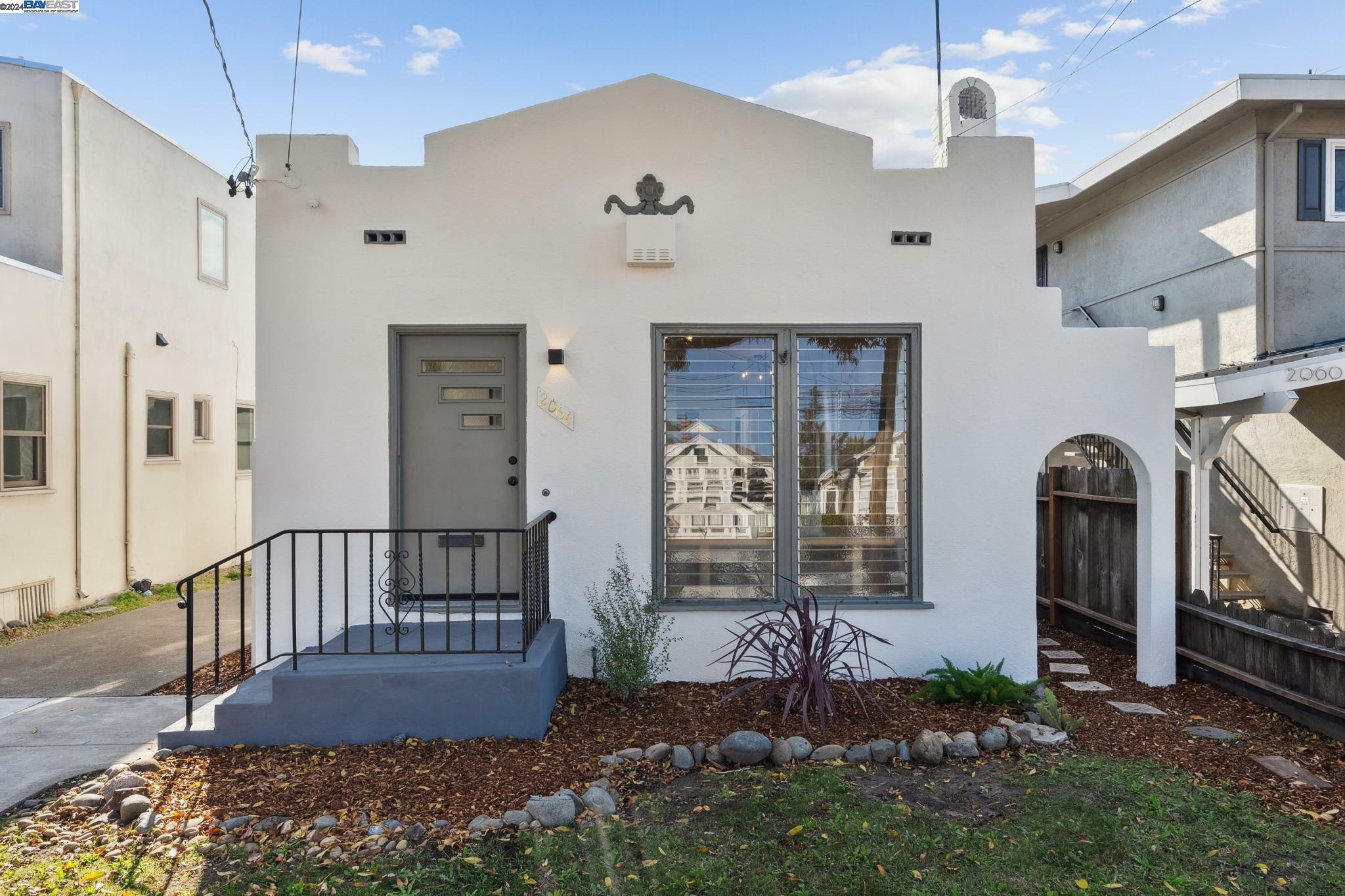 Property Photo:  2064 Encinal Ave  CA 94501 