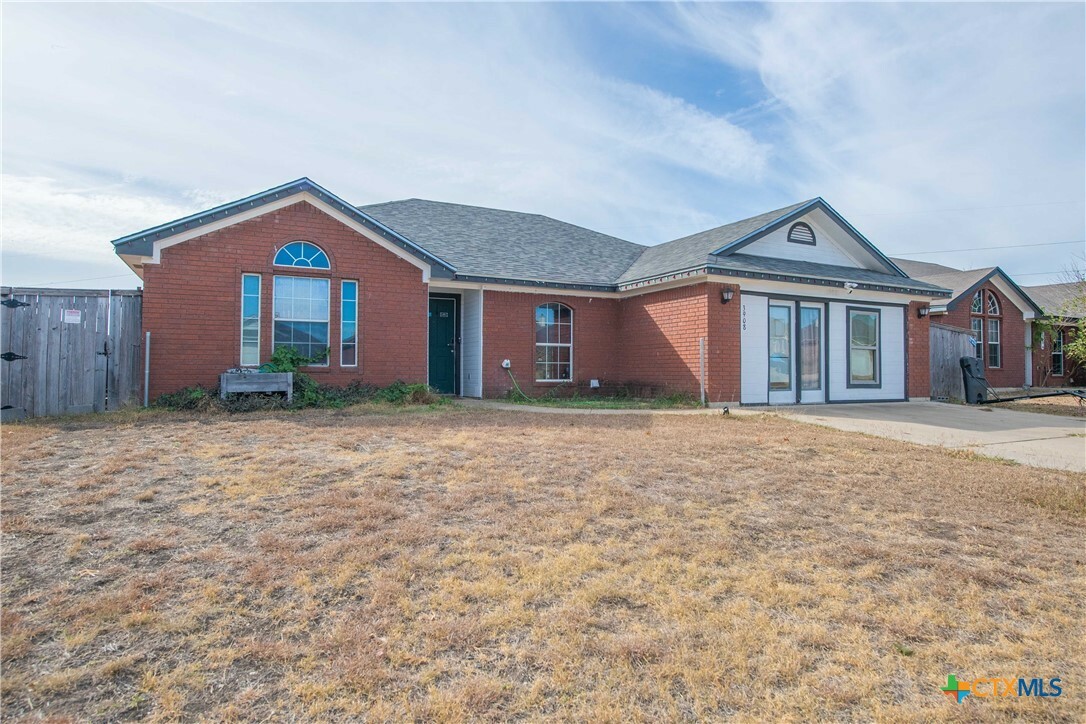 Property Photo:  3908 Tiger Drive  TX 76549 