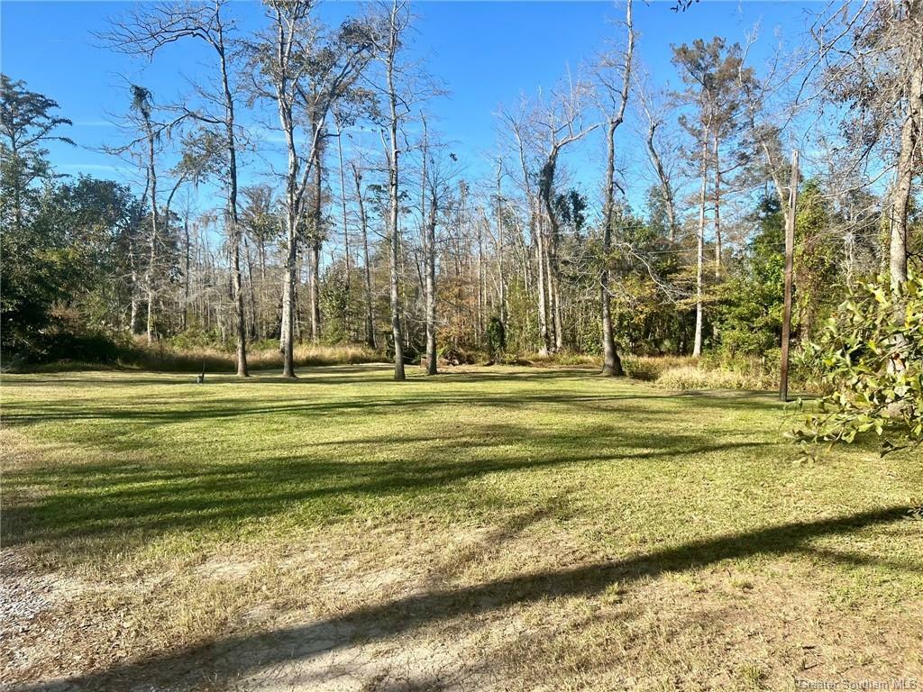 Property Photo:  2530 W Fork Road  LA 70611 