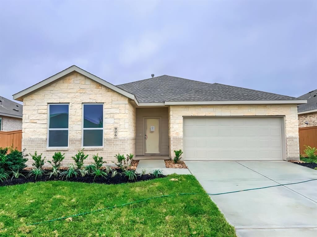 Property Photo:  906 Heaven Drive  TX 77417 