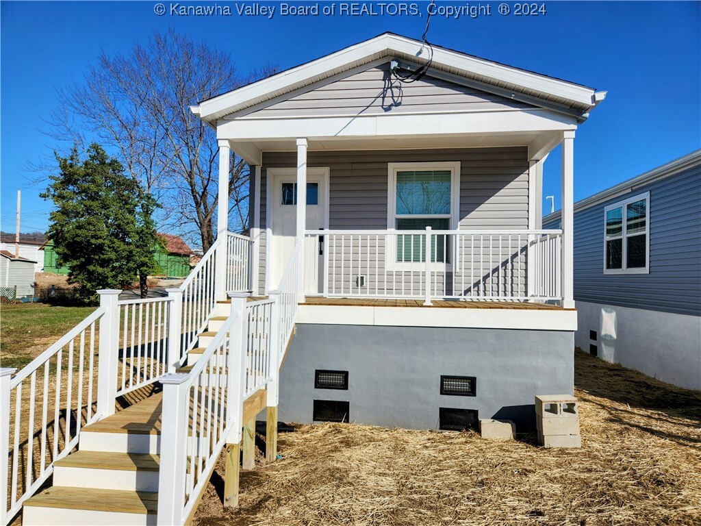 Property Photo: 1516 2nd Avenue WV 25387