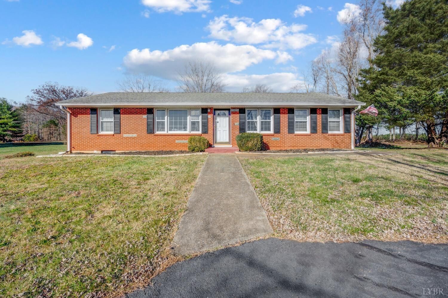Property Photo: 6138 Village Highway VA 24504
