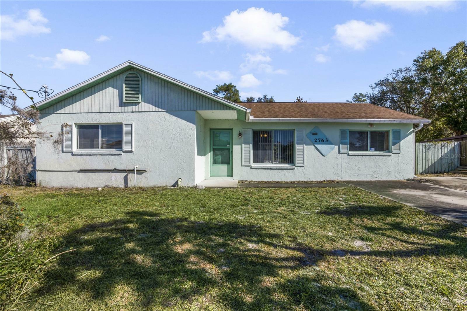 Property Photo:  2763 E Waco Drive  FL 32738 