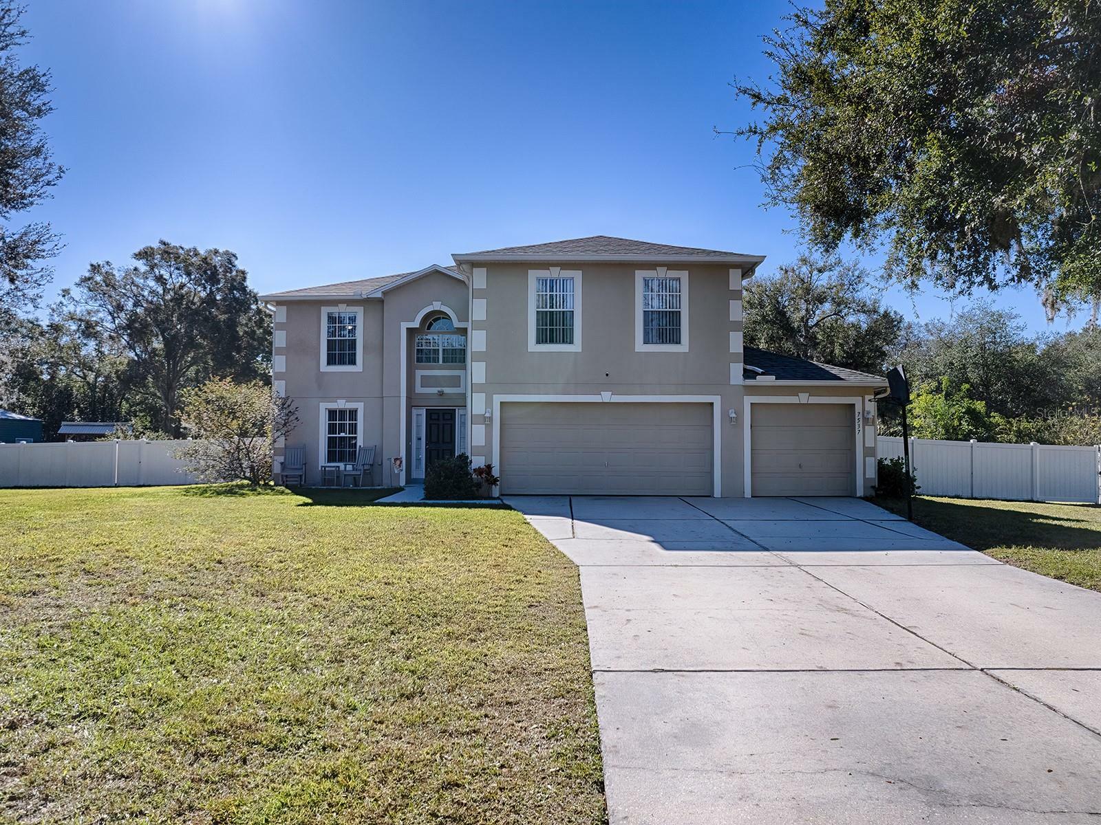 Property Photo: 7537 Lake Andrea Circle FL 32757