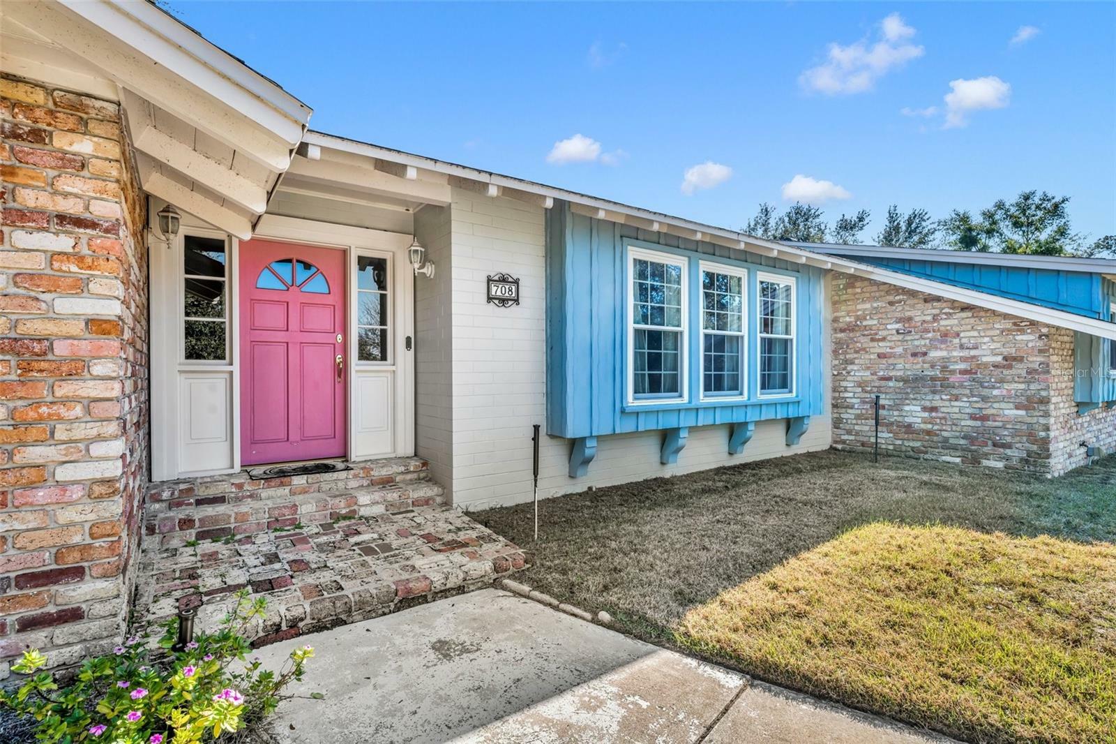 Property Photo:  708 Balmoral Road  FL 32789 