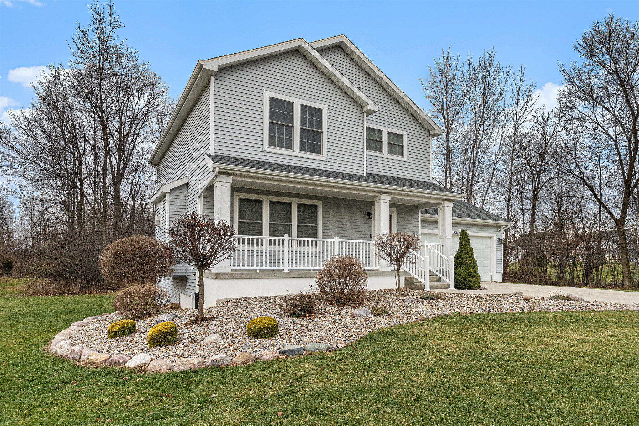 Property Photo:  3861 Thorncrest Drive  MI 49203 