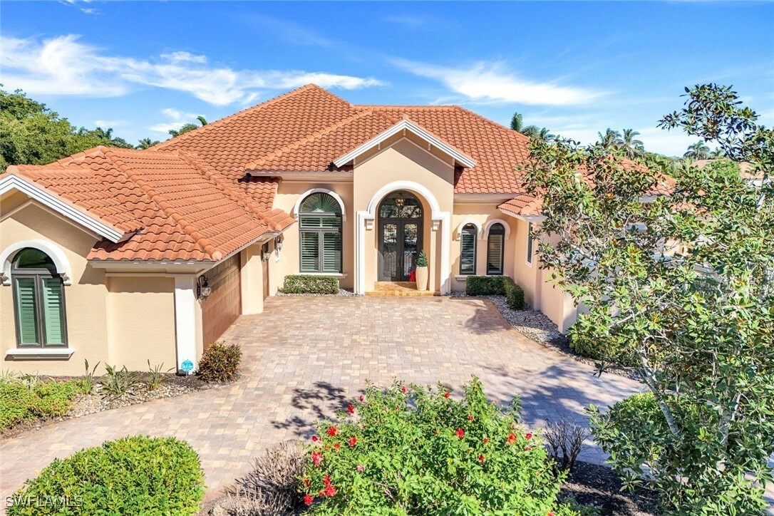 Property Photo: 22031 Reserve Estates Dr FL 34135
