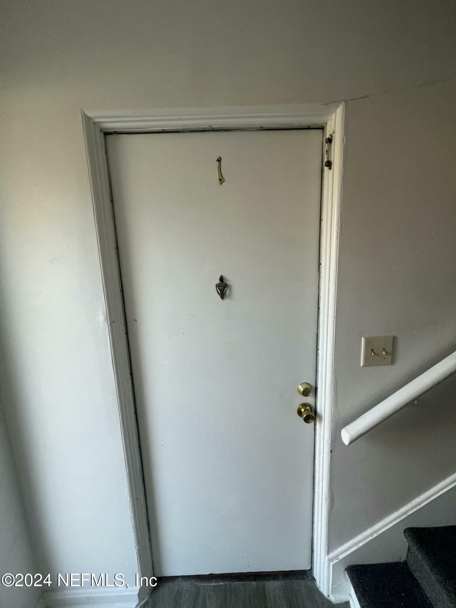 Property Photo: 5452 Playa Way 1 FL 32211