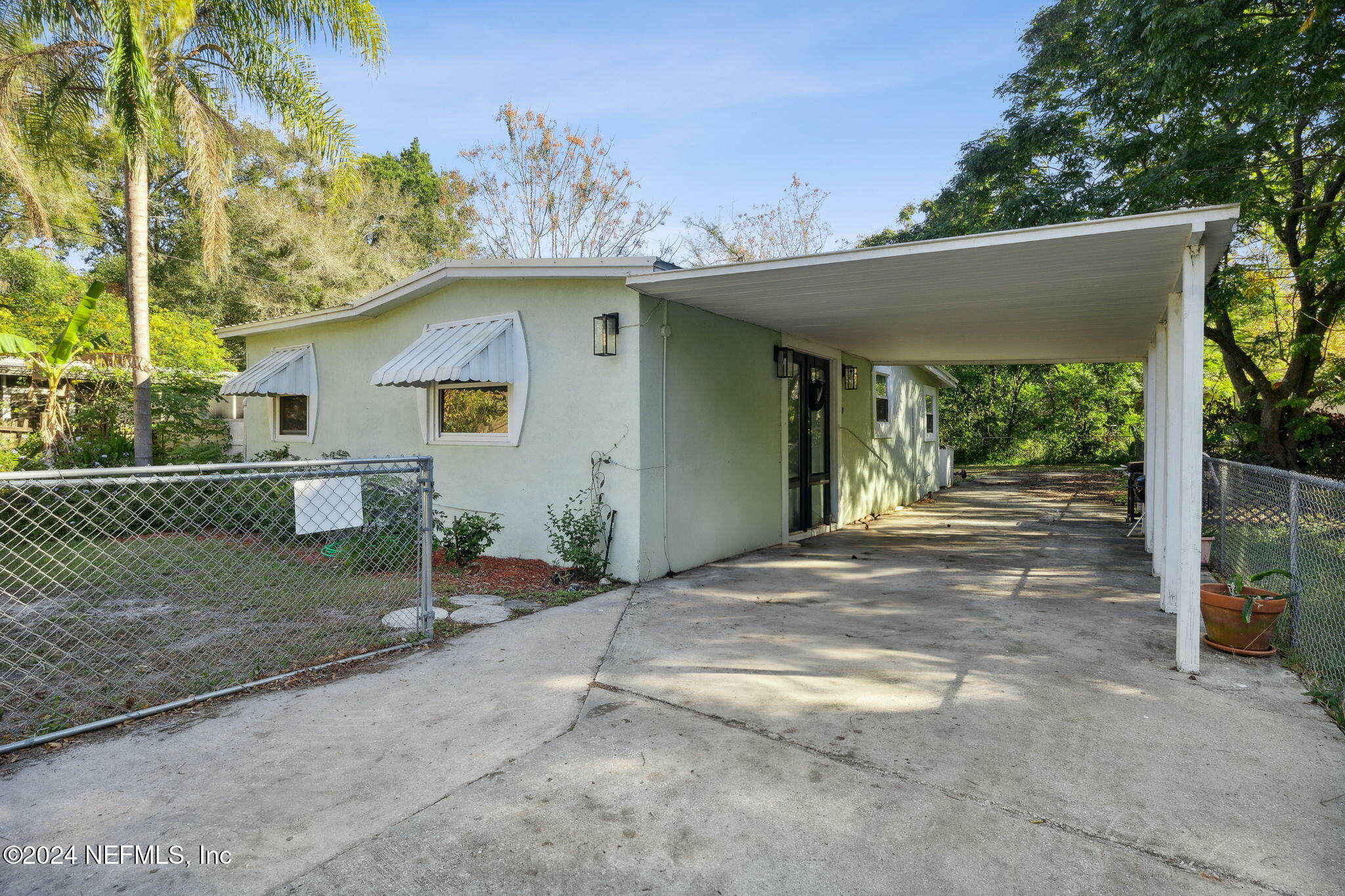 Property Photo:  1909 Roselle Avenue  FL 32177 