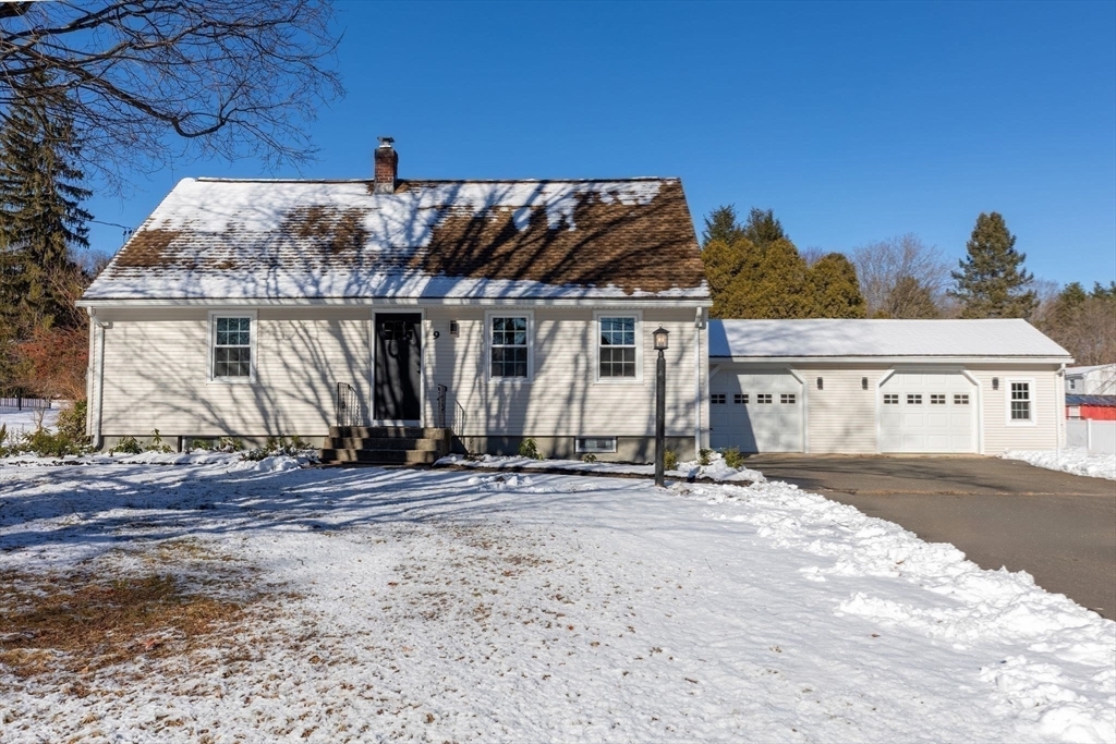 Property Photo:  9 Edwill Road  MA 01028 