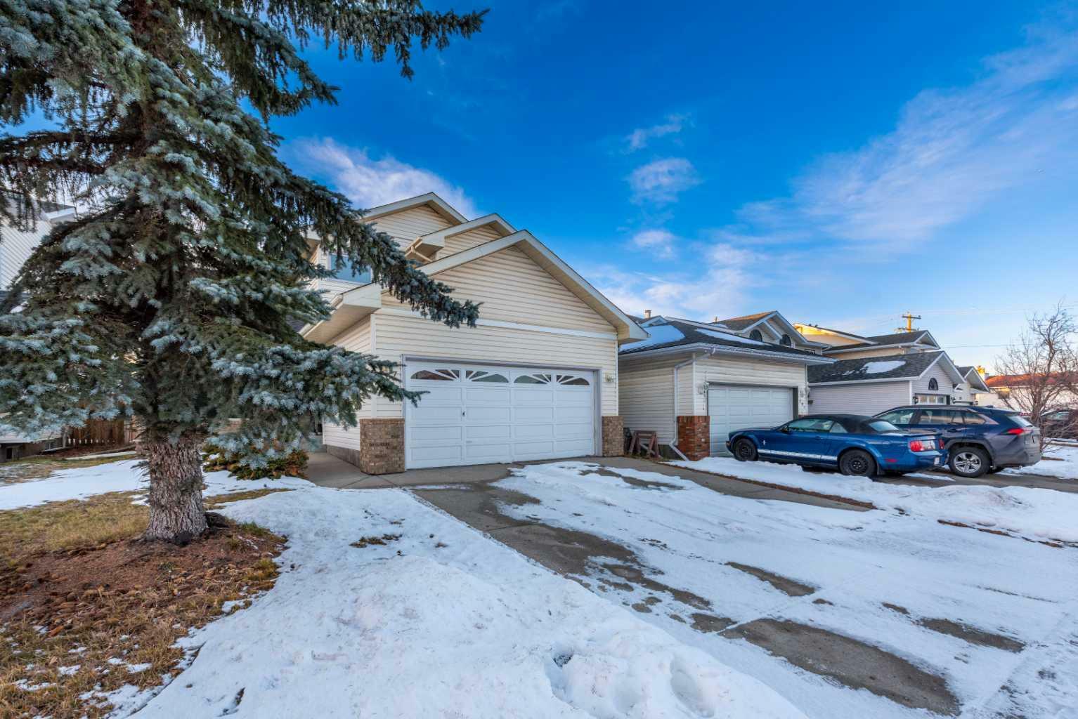 Property Photo:  287 Hawkwood Drive NW  AB T3G 3N1 