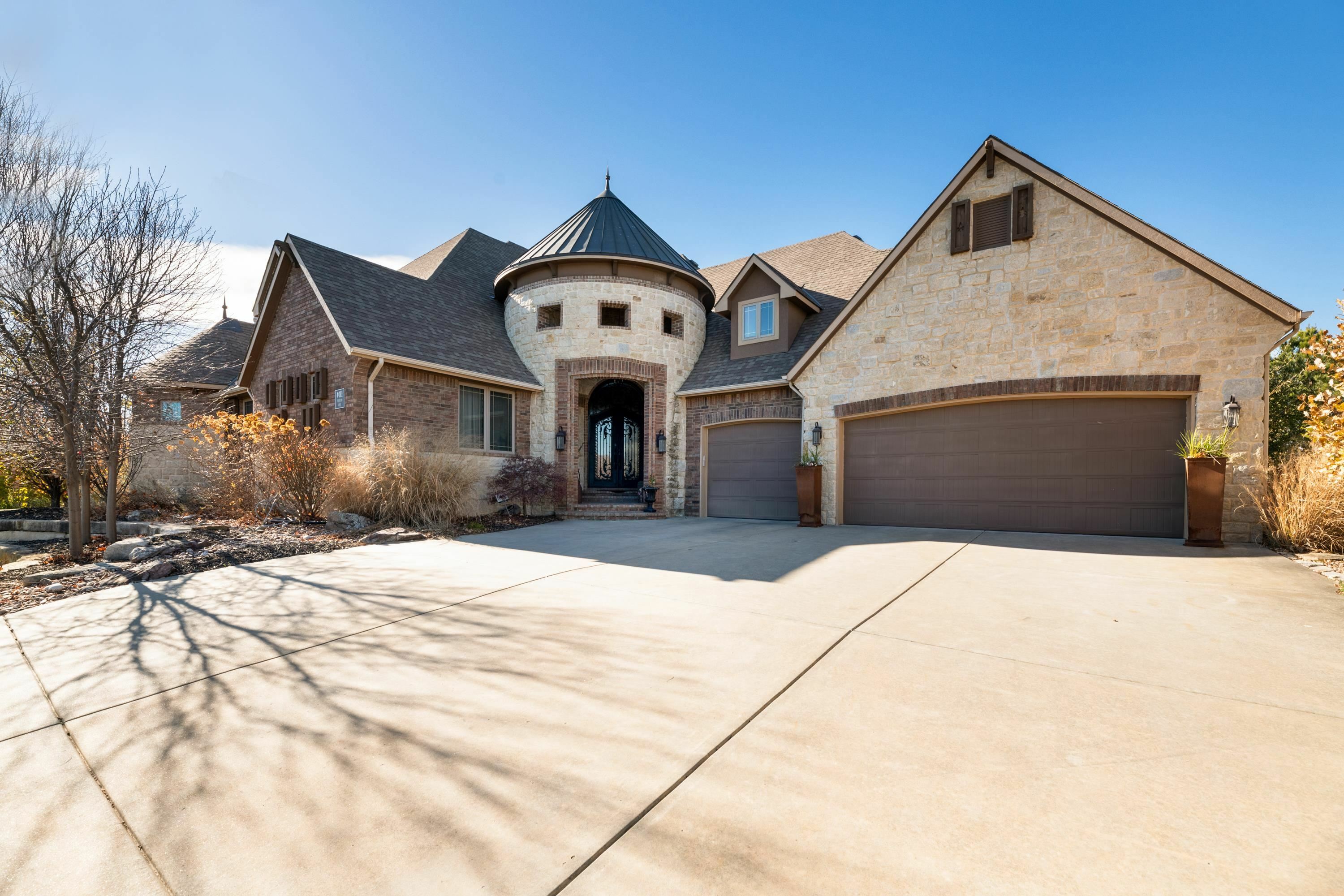 Property Photo:  4011 N Fiddlers Cove  KS 67101 