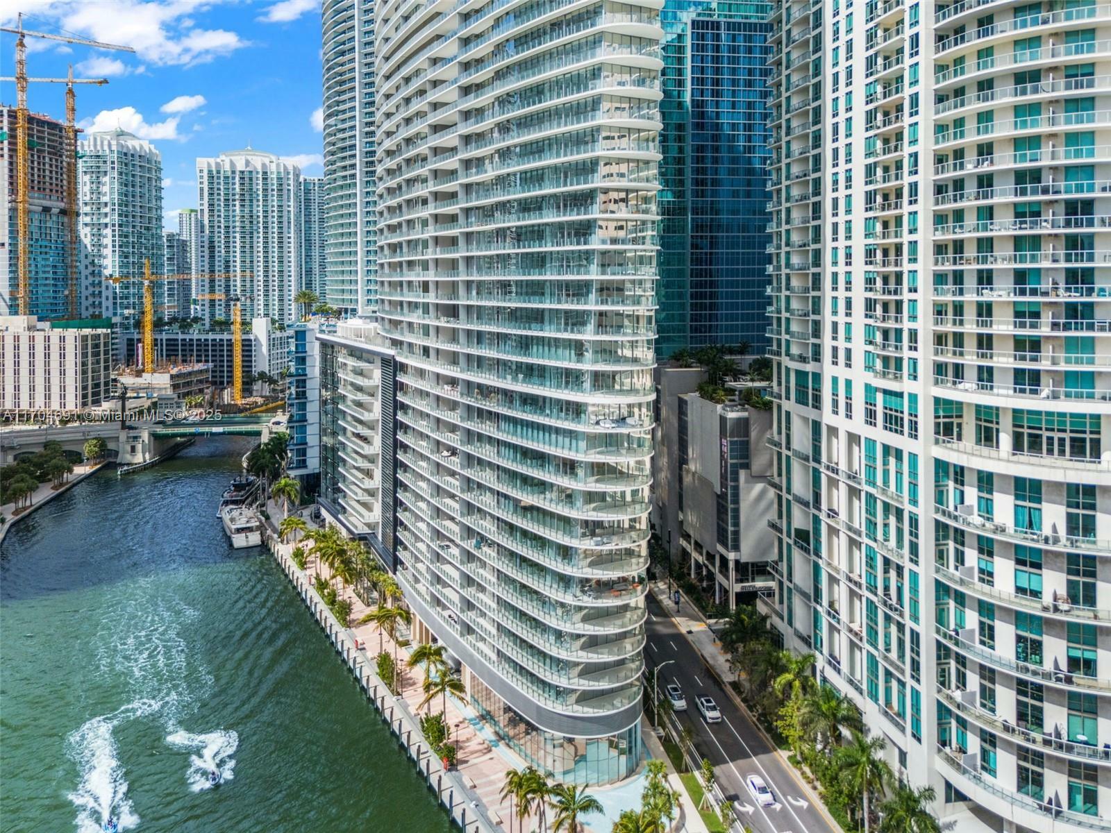 Property Photo:  300 Biscayne Blvd Way 3508  FL 33131 