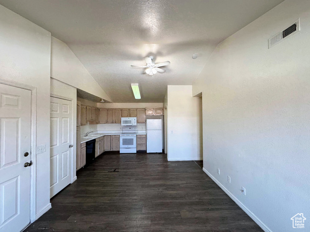 Property Photo:  8040 W Copperfield Pl 32  UT 84044 