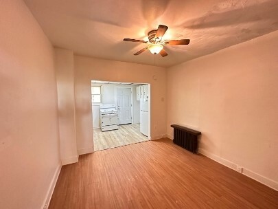 Property Photo:  304 Erie Ave B  PA 15045 