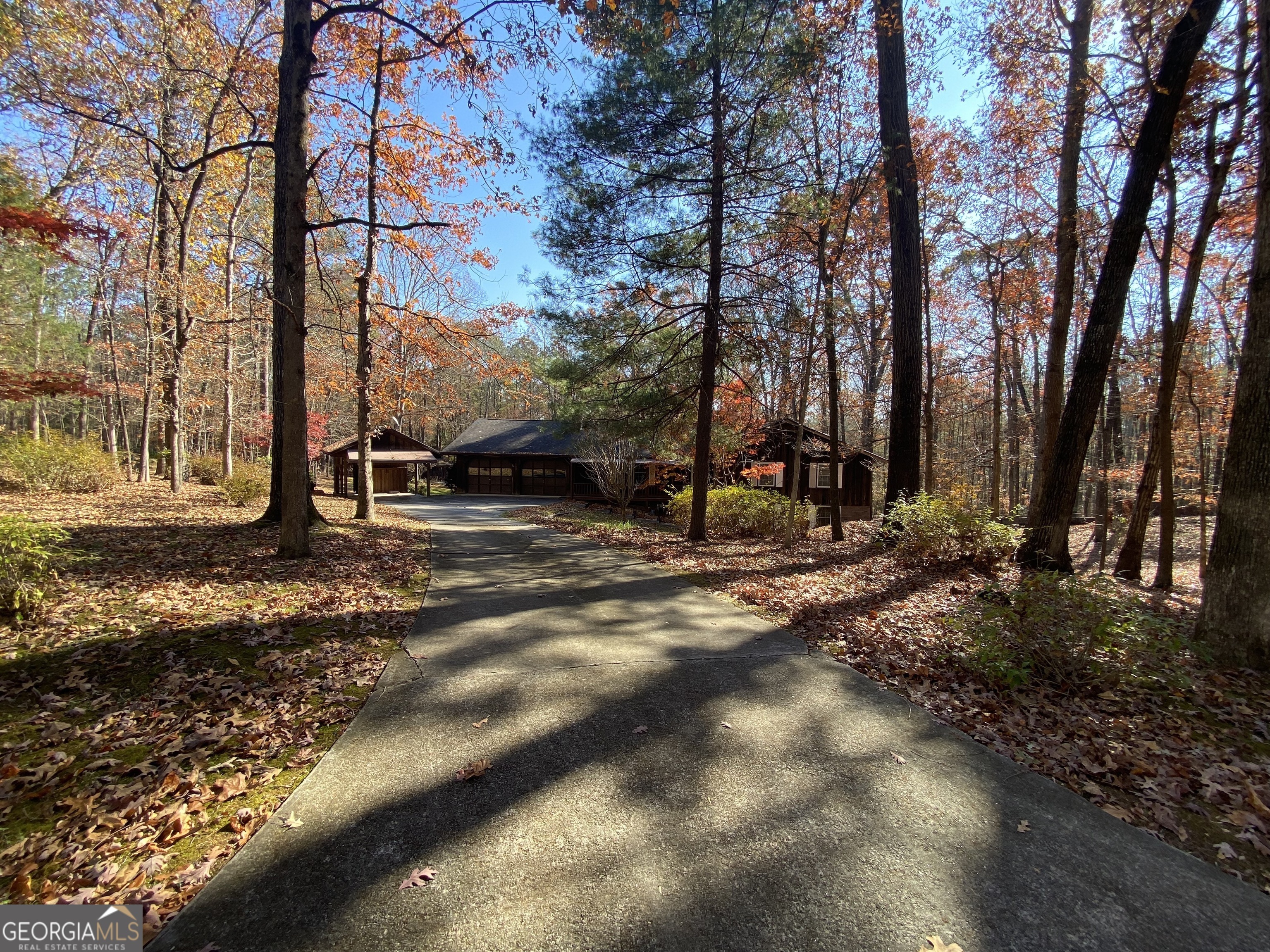 Property Photo:  880 Havenridge Drive SW  GA 30094 