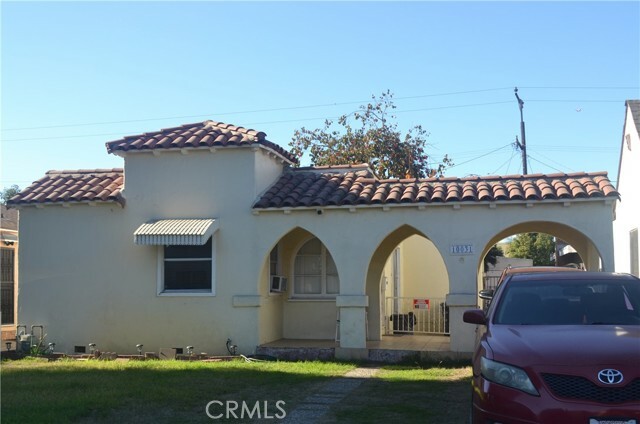 Property Photo:  10031 San Anselmo Avenue  CA 90280 