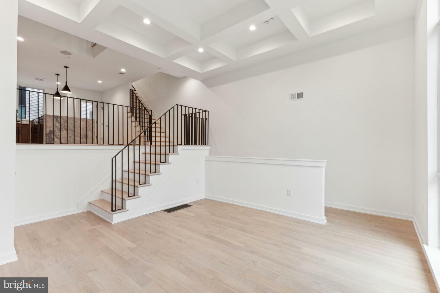 Property Photo:  960 N Wendle Court  PA 19123 