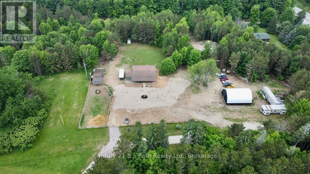 Photo de la propriété:  2286 Flos Ten Road East  ON L0L 1P0 