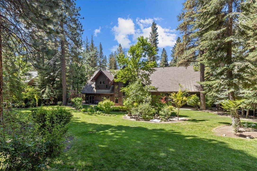 Property Photo: 1056 Lakeshore Boulevard NV 89451
