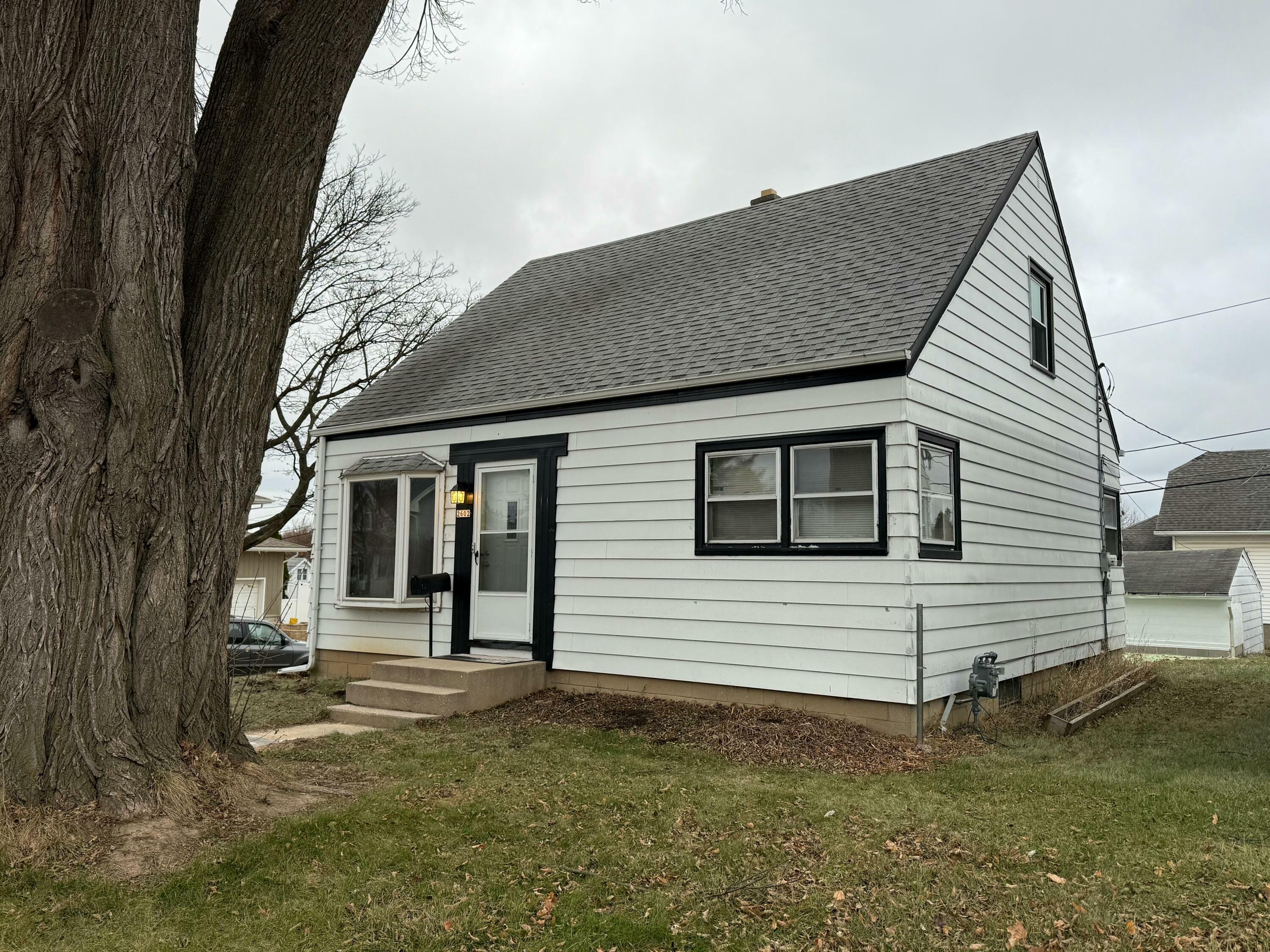 Property Photo:  2602 S 68th St  WI 53219 