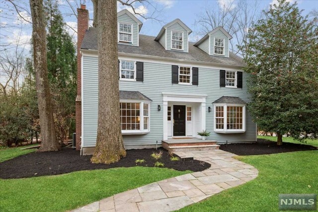 Property Photo:  3 Drum Hill Drive  NJ 07901 